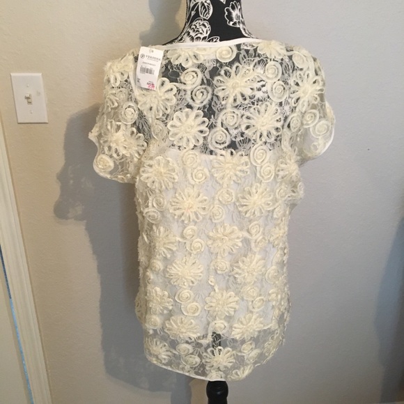 🎁2/$12 NWT VERSONA XL LIGHT YELLOW FLORAL CAP SLEEVE SHEER TOP & ADJUS TANK TOP - Picture 4 of 14